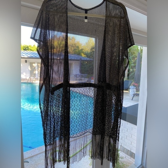 NWOT Victoria's Secret Black and Gold Knit Coverup with tie and fringed hem - XS - Picture 7 of 14